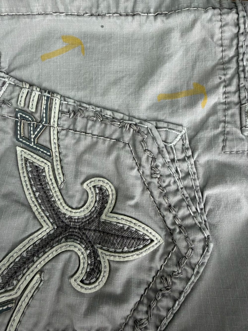 Rock Revival Men’s Taupe Cargo Shorts with Embroidered Back Pockets - Picture 6 of 7